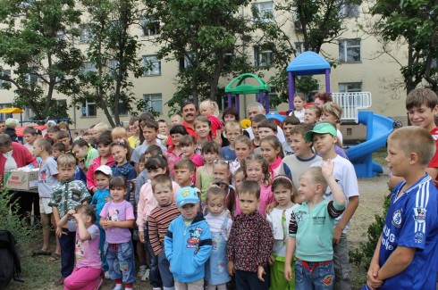 С днем защиты детей.